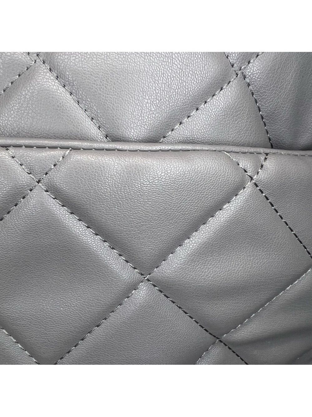 GILDA PARIS QUILTED WEEKENDER CROSSBODY BAG - Picture 6 of 10